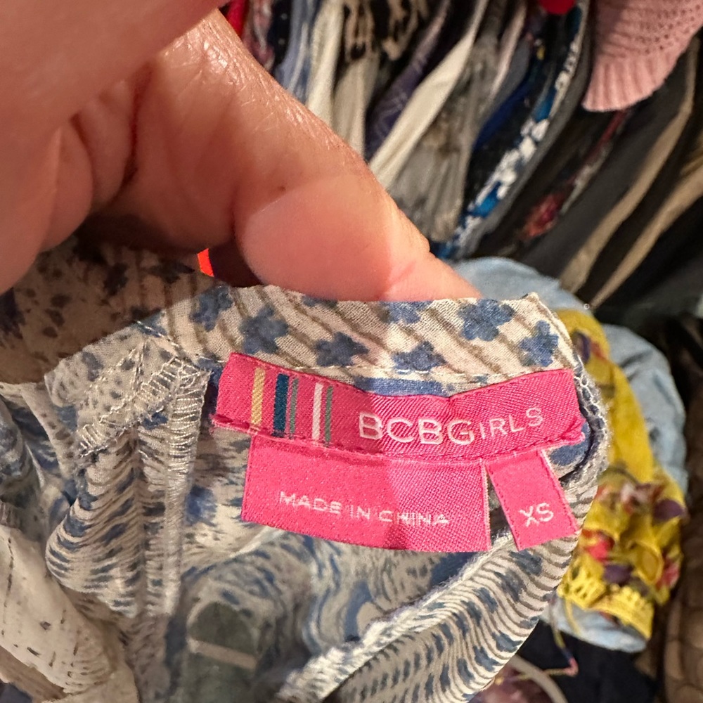 BCBG top - Picture 2 of 2